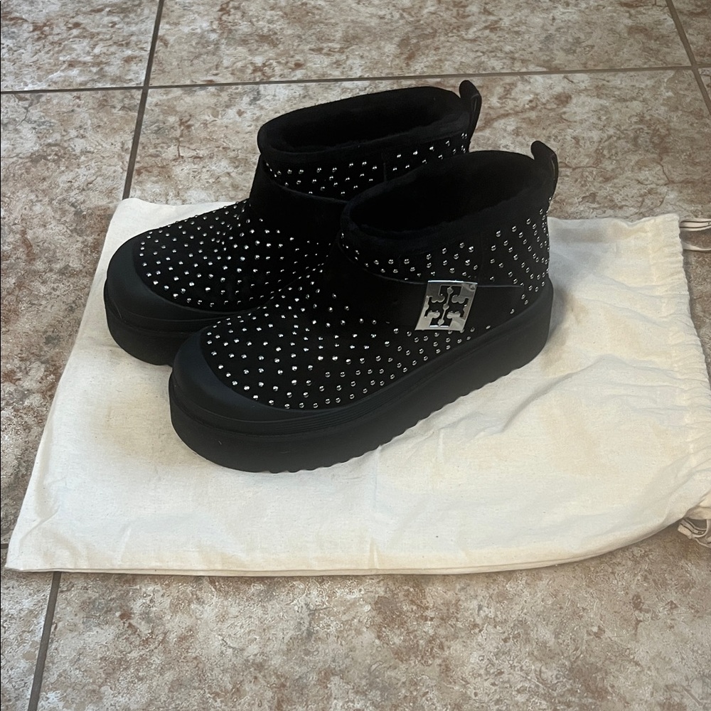 Tory Burch women’s fur lined boots